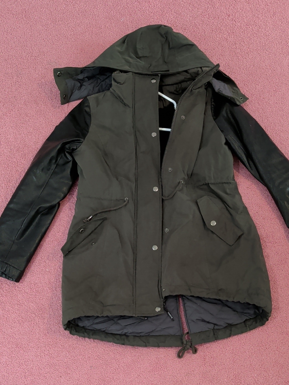Titika Parka - Picture 2 of 4